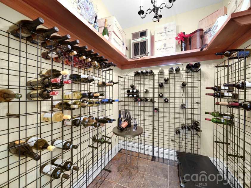 512 Stuart Ridge, Cramerton, NC 28032.  MLS# CAR4391394, YatesRealty ID 29460. 