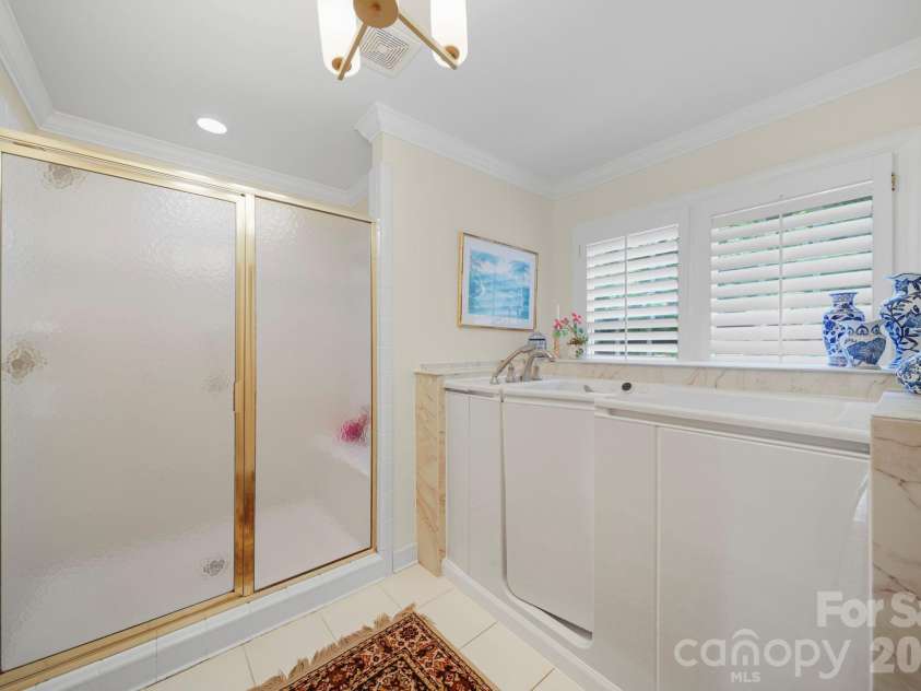 512 Stuart Ridge, Cramerton, NC 28032.  MLS# CAR4391394, YatesRealty ID 29460. 