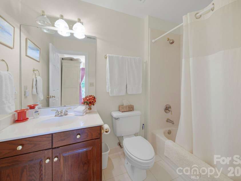 512 Stuart Ridge, Cramerton, NC 28032.  MLS# CAR4391394, YatesRealty ID 29460. 