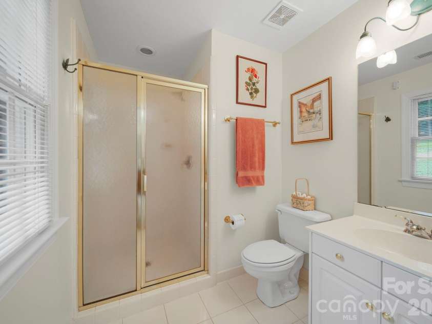 512 Stuart Ridge, Cramerton, NC 28032.  MLS# CAR4391394, YatesRealty ID 29460. 