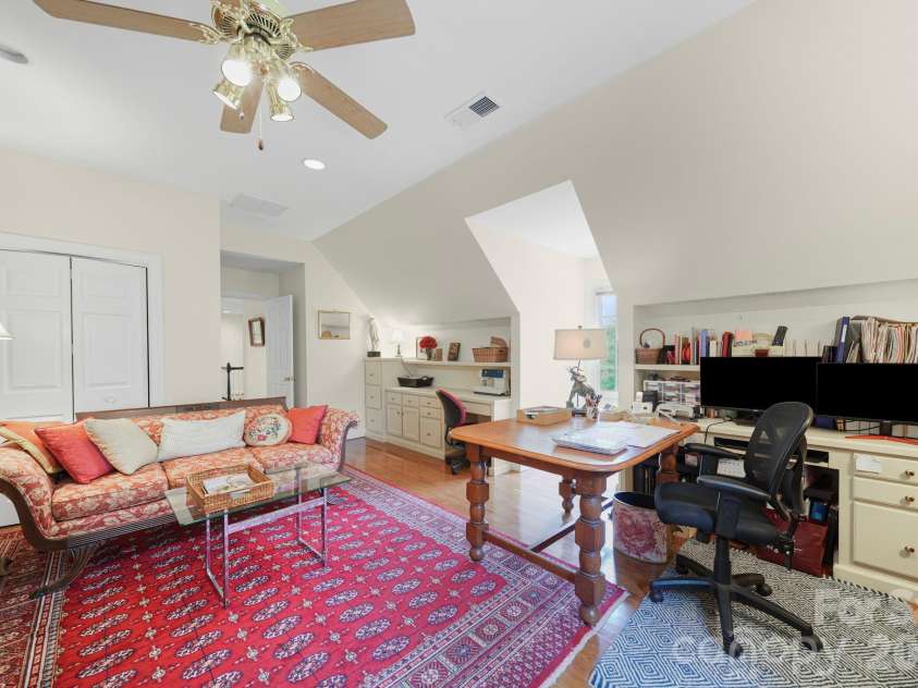 512 Stuart Ridge, Cramerton, NC 28032.  MLS# CAR4391394, YatesRealty ID 29460. 