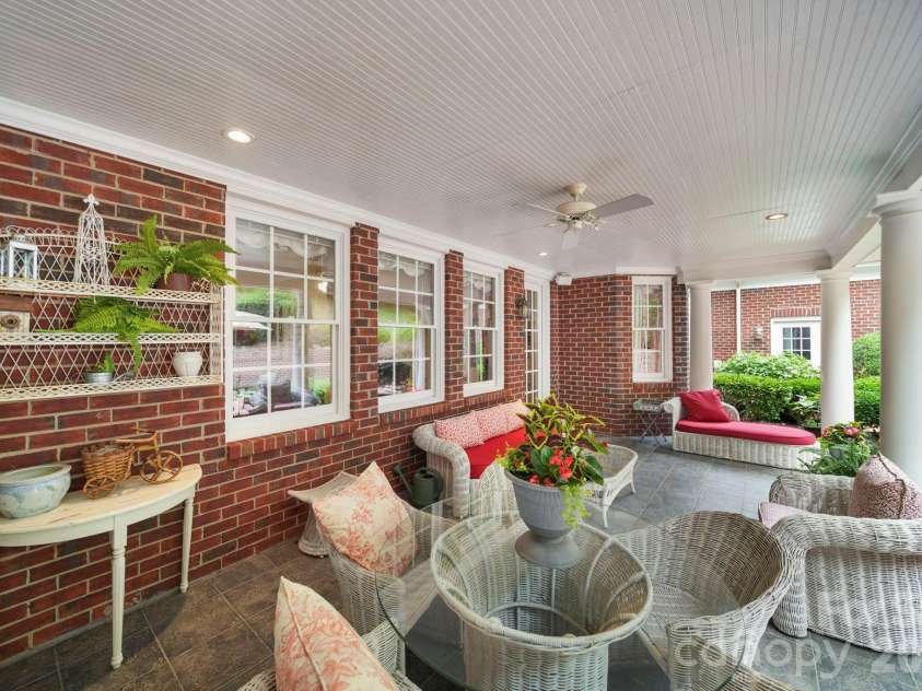 512 Stuart Ridge, Cramerton, NC 28032.  MLS# CAR4391394, YatesRealty ID 29460. 