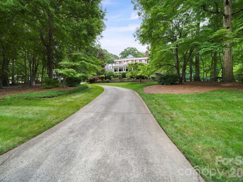512 Stuart Ridge, Cramerton, NC 28032.  MLS# CAR4391394, YatesRealty ID 29460. 