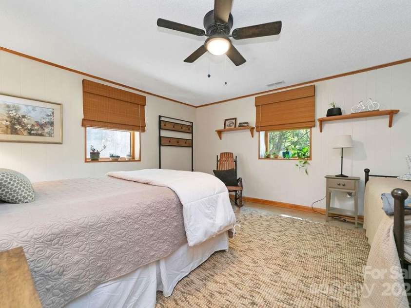 58 Warwaseeta Court, Brevard, NC 28712.  MLS# CAR4287323, YatesRealty ID 29462. 