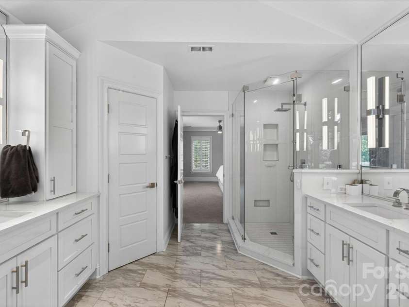 6405 Mitchell Hollow Road, Charlotte, NC 28277.  MLS# CAR4391569, YatesRealty ID 29462. 