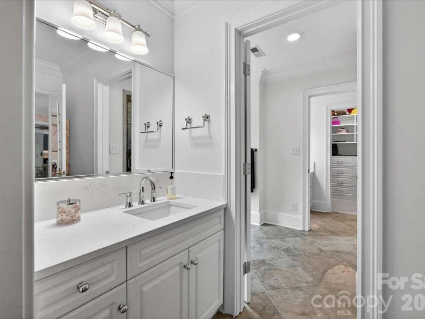 6405 Mitchell Hollow Road, Charlotte, NC 28277.  MLS# CAR4391569, YatesRealty ID 29462. 