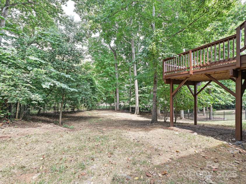 217 Hillandale Drive, Charlotte, NC 28270.  MLS# CAR4286921, YatesRealty ID 29464. Backyard