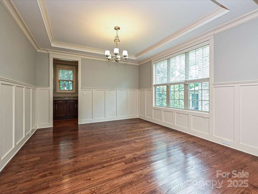 217 Hillandale Drive, Charlotte, NC 28270.  MLS# CAR4286921, YatesRealty ID 29464. Dining Room