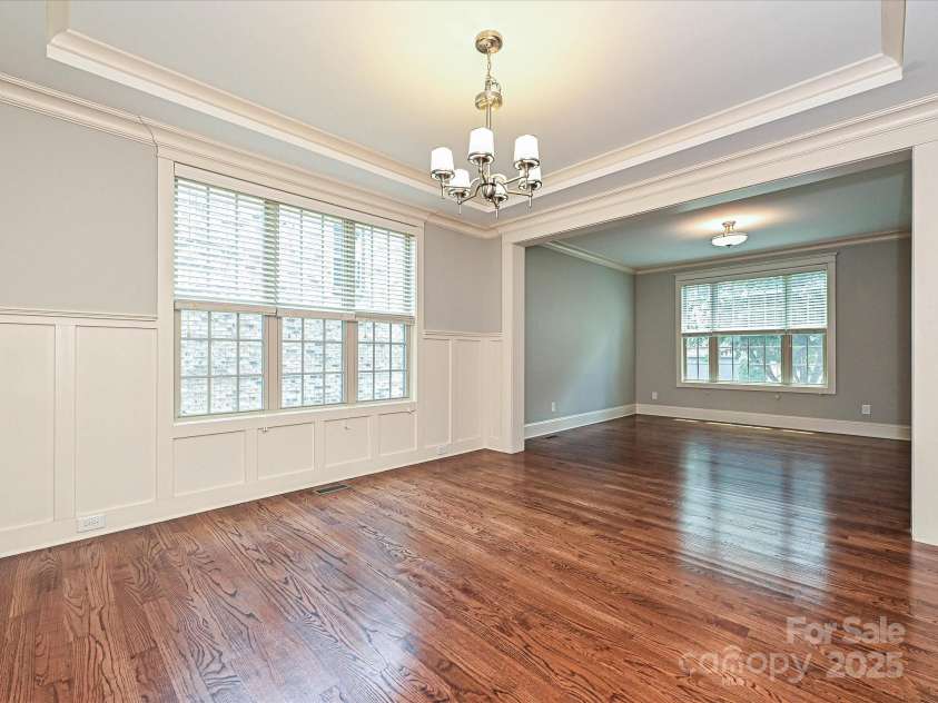 217 Hillandale Drive, Charlotte, NC 28270.  MLS# CAR4286921, YatesRealty ID 29464. Dining Room