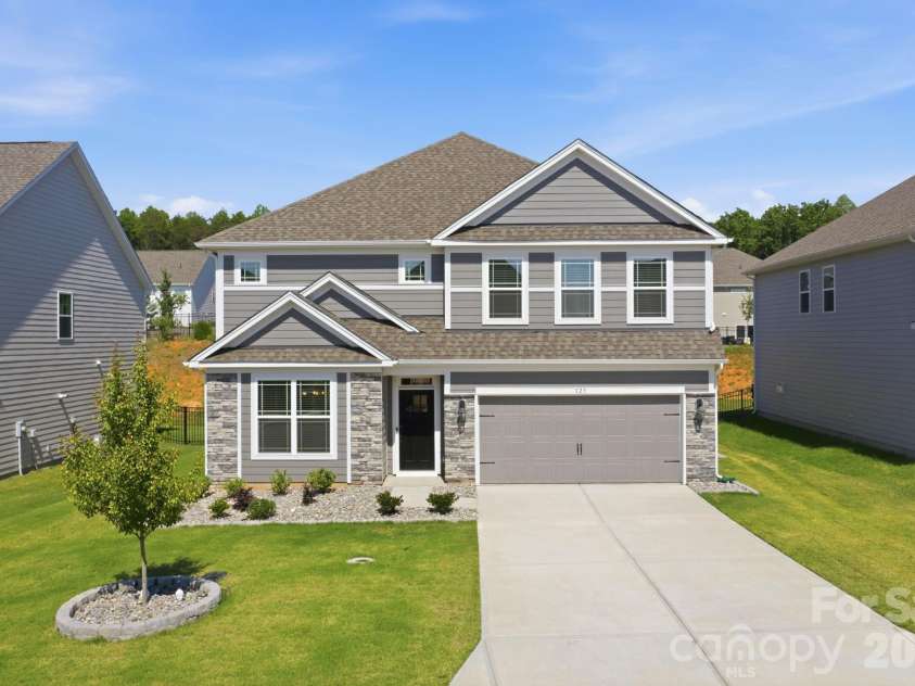 125 Saidin Lane, Troutman, NC 28166.  MLS# CAR4390174, YatesRealty ID 29465. 