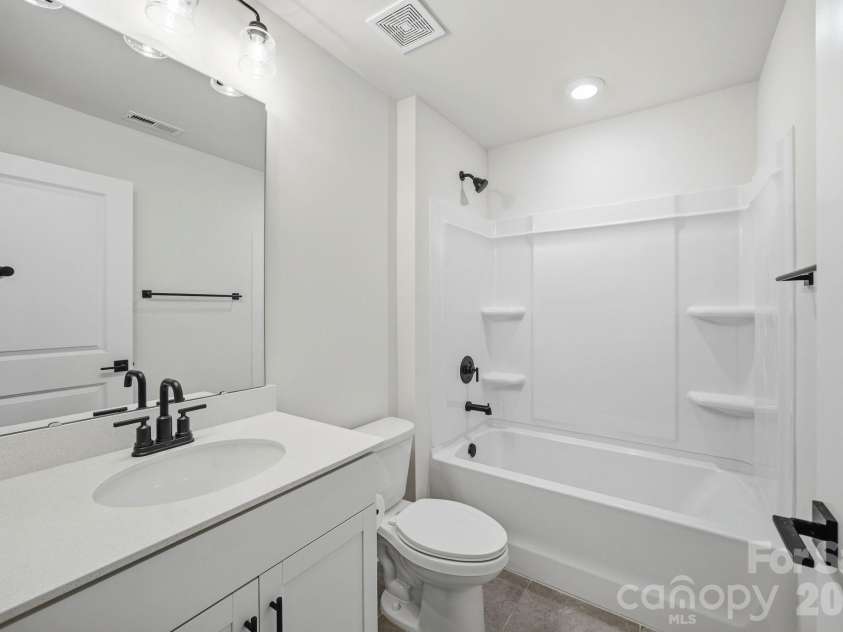 125 Saidin Lane, Troutman, NC 28166.  MLS# CAR4390174, YatesRealty ID 29465. Bath 4