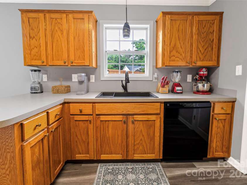 532 Jedburgh Way, Rock Hill, SC 29730.  MLS# CAR4287791, YatesRealty ID 29465. 