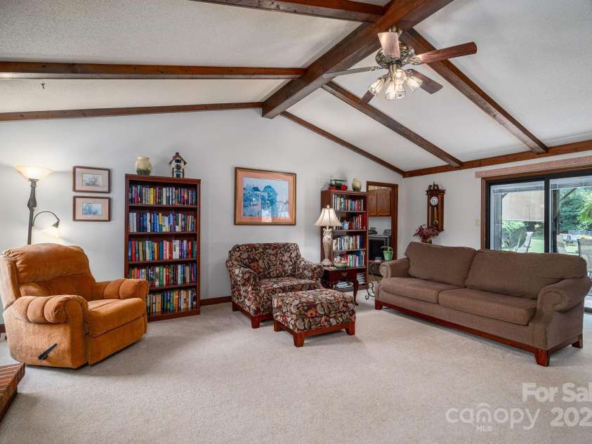 2618 Cherokee Court, Gastonia, NC 28056.  MLS# CAR4308025, YatesRealty ID 29467. 