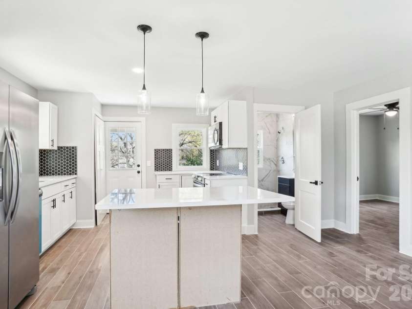 1424 Ware Avenue, Gastonia, NC 28052.  MLS# CAR4390410, YatesRealty ID 29468. 