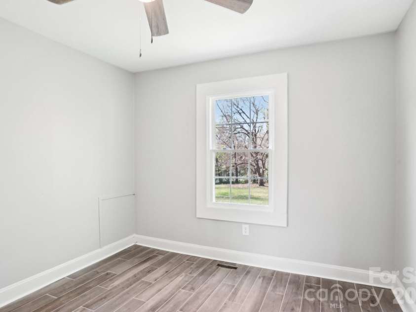 1424 Ware Avenue, Gastonia, NC 28052.  MLS# CAR4390410, YatesRealty ID 29468. 
