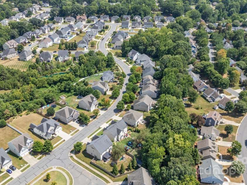 149 Wellshire Street, Mooresville, NC 28115.  MLS# CAR4286260, YatesRealty ID 29469. 