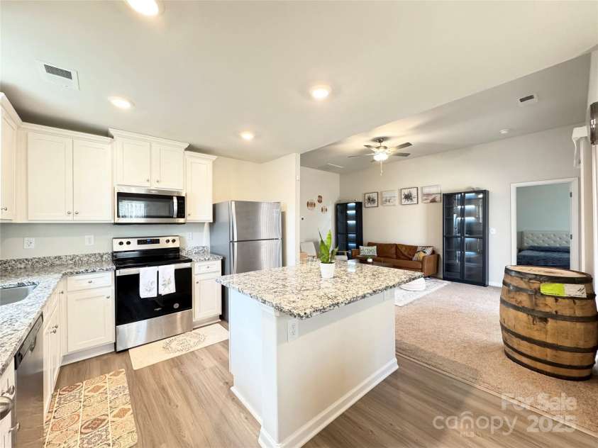 3122 Maple Ridge Drive, Gastonia, NC 28052.  MLS# CAR4230877, YatesRealty ID 2947. 