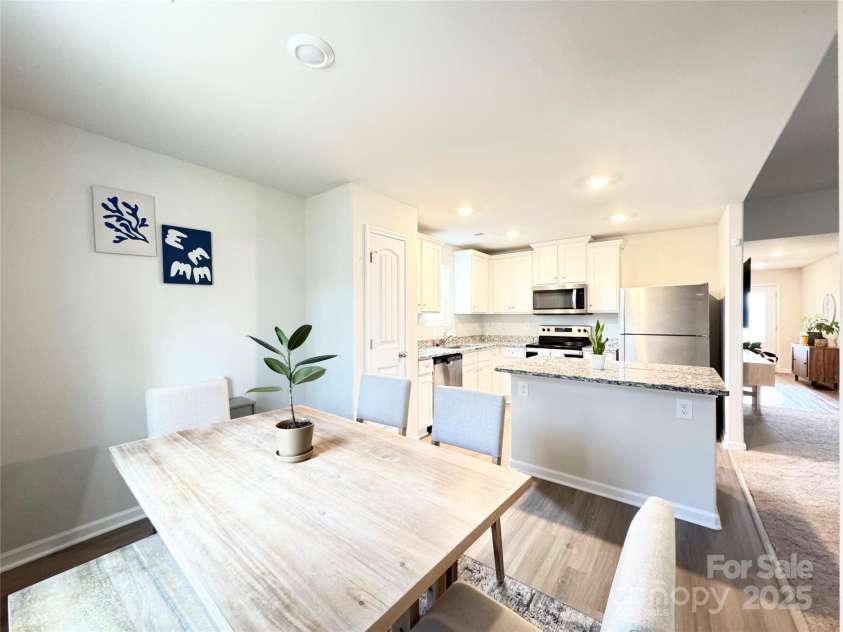 3122 Maple Ridge Drive, Gastonia, NC 28052.  MLS# CAR4230877, YatesRealty ID 2947. 