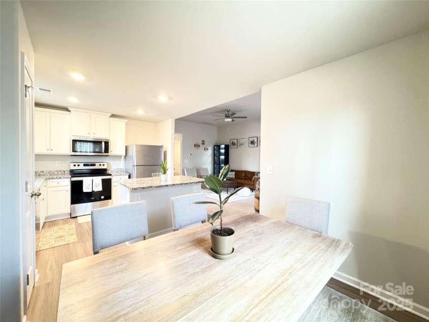 3122 Maple Ridge Drive, Gastonia, NC 28052.  MLS# CAR4230877, YatesRealty ID 2947. 