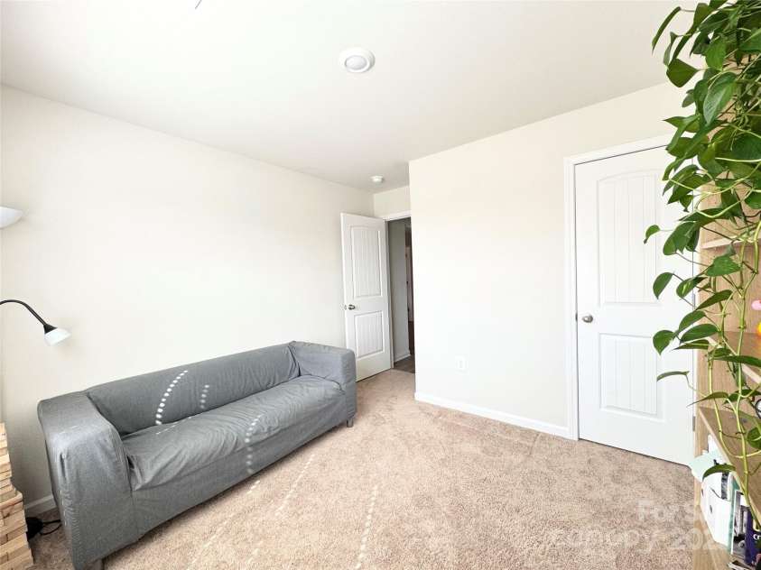 3122 Maple Ridge Drive, Gastonia, NC 28052.  MLS# CAR4230877, YatesRealty ID 2947. 