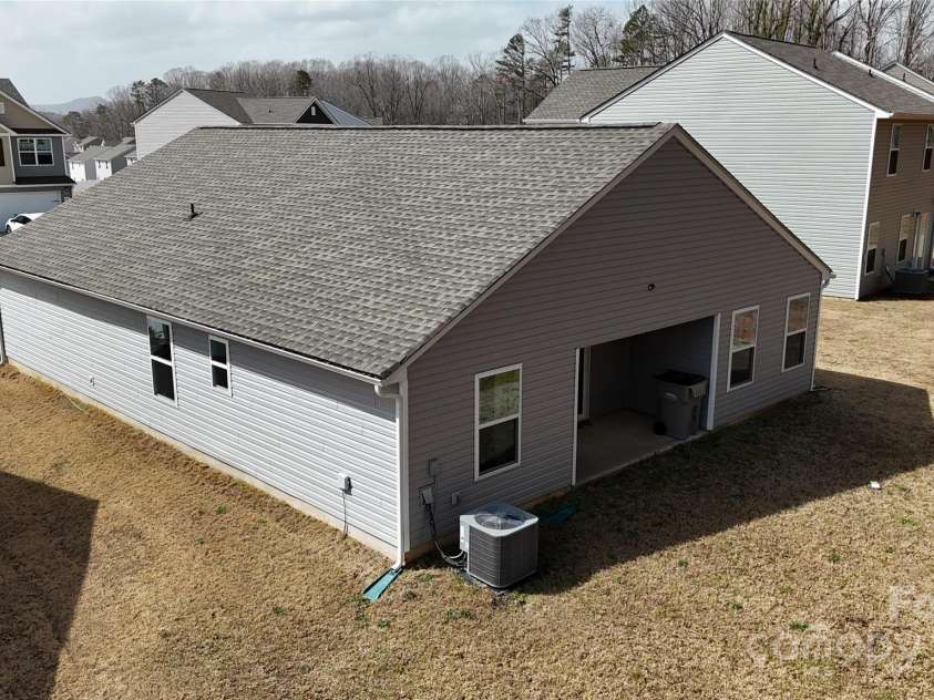 3122 Maple Ridge Drive, Gastonia, NC 28052.  MLS# CAR4230877, YatesRealty ID 2947. 