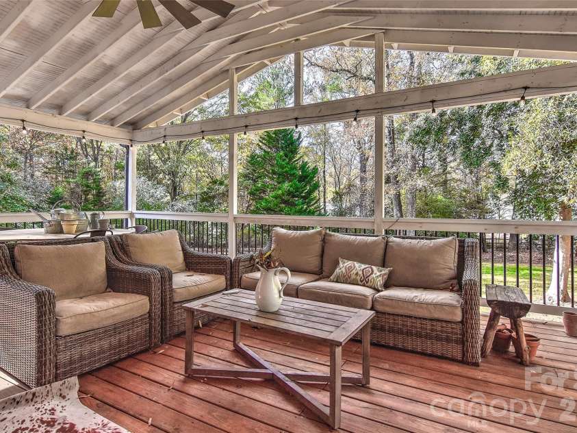 6117 Cherry Tree Lane, Charlotte, NC 28270.  MLS# CAR4388297, YatesRealty ID 29472. 