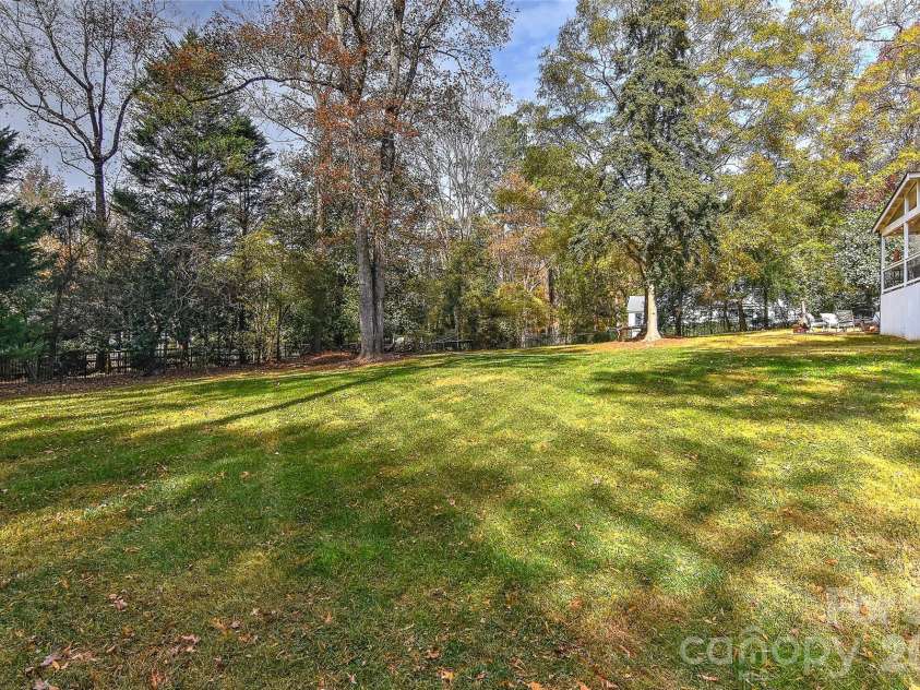 6117 Cherry Tree Lane, Charlotte, NC 28270.  MLS# CAR4388297, YatesRealty ID 29472. 