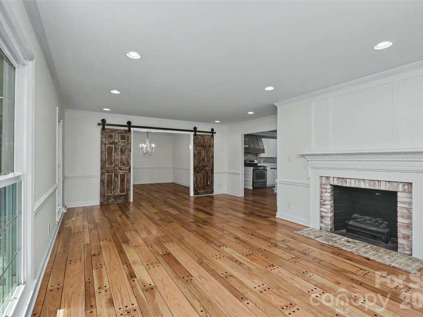 6117 Cherry Tree Lane, Charlotte, NC 28270.  MLS# CAR4388297, YatesRealty ID 29472. 