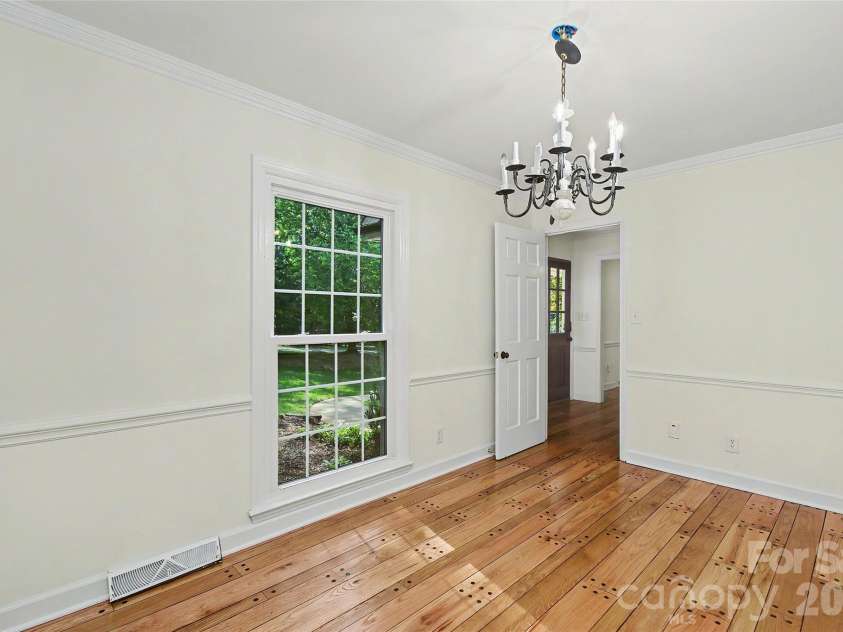 6117 Cherry Tree Lane, Charlotte, NC 28270.  MLS# CAR4388297, YatesRealty ID 29472. 