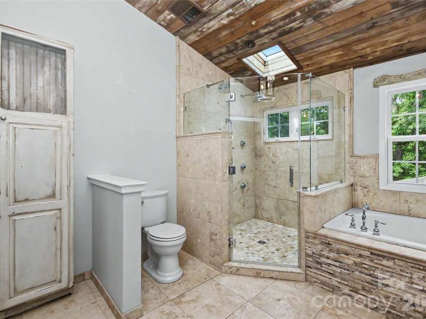 6117 Cherry Tree Lane, Charlotte, NC 28270.  MLS# CAR4388297, YatesRealty ID 29472. 