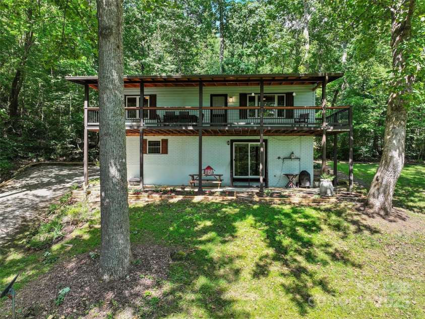 290 Turkey Pen Road, Franklin, NC 28734.  MLS# CAR4287890, YatesRealty ID 29473. 