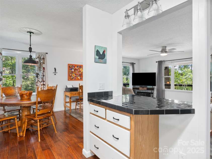 290 Turkey Pen Road, Franklin, NC 28734.  MLS# CAR4287890, YatesRealty ID 29473. 