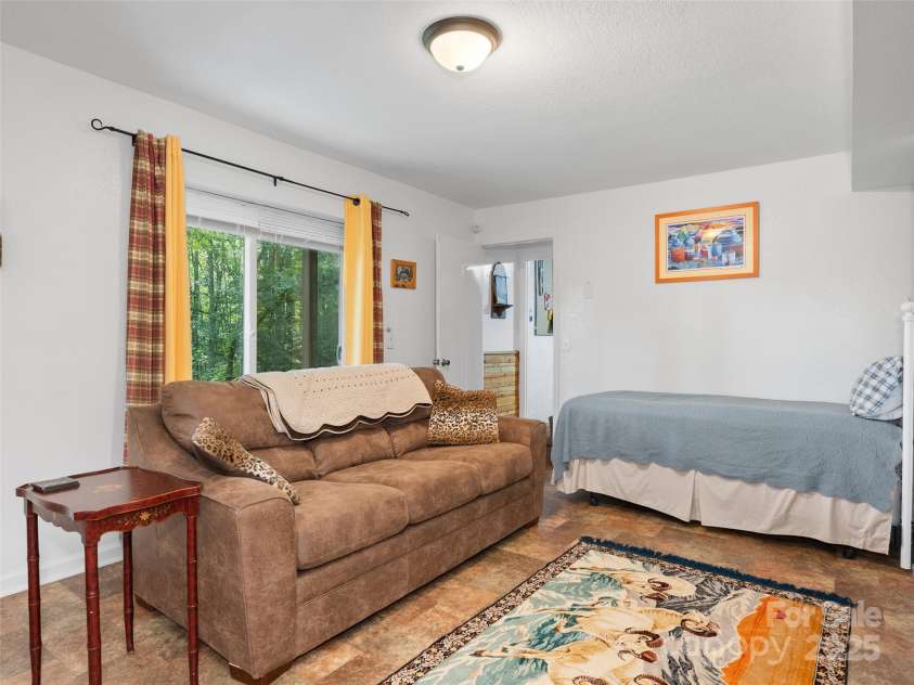 290 Turkey Pen Road, Franklin, NC 28734.  MLS# CAR4287890, YatesRealty ID 29473. 