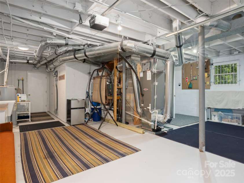 290 Turkey Pen Road, Franklin, NC 28734.  MLS# CAR4287890, YatesRealty ID 29473. 