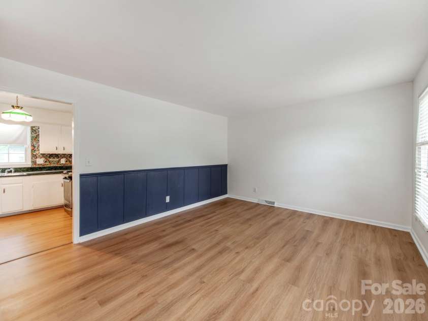 7200 Fox Hunt Road, Charlotte, NC 28212.  MLS# CAR4388353, YatesRealty ID 29474. 