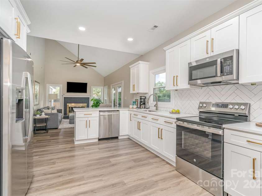 12411 Herdon Court, Charlotte, NC 28277.  MLS# CAR4287961, YatesRealty ID 29477. 