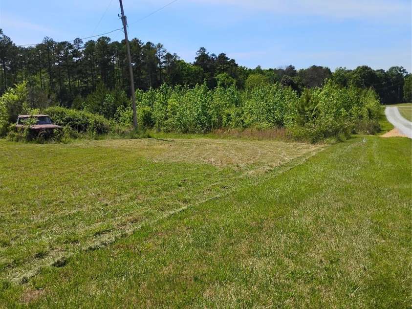 2950 Irish Potato Road, Concord, NC 28025.  MLS# CAR4386914, YatesRealty ID 29477. 