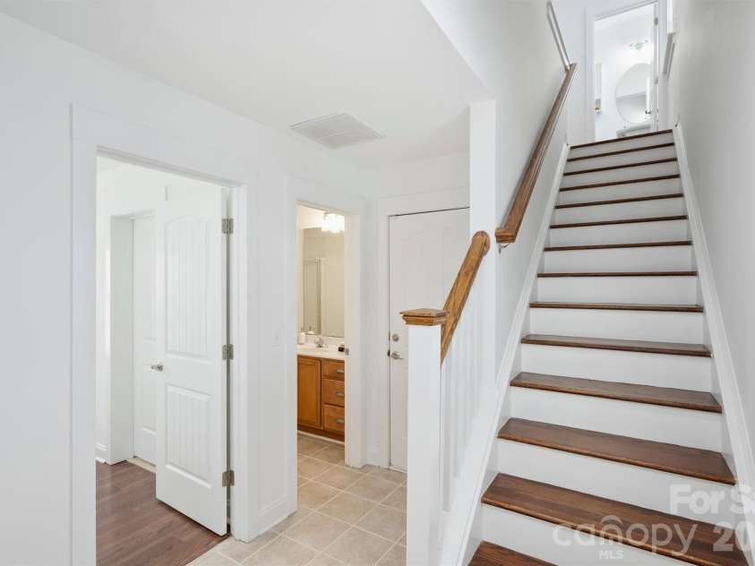 1916 Lela Avenue, Charlotte, NC 28208.  MLS# CAR4375343, YatesRealty ID 29478. 