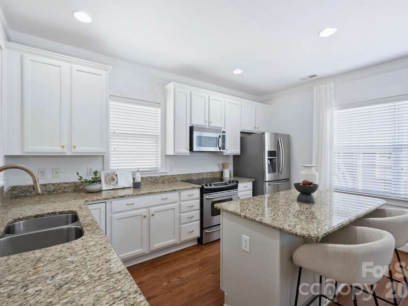 1916 Lela Avenue, Charlotte, NC 28208.  MLS# CAR4375343, YatesRealty ID 29478. 