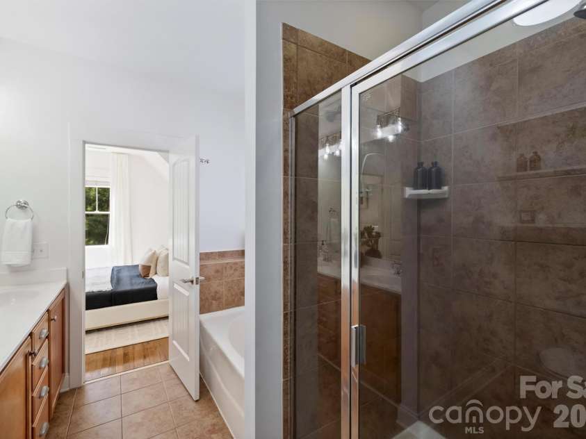 1916 Lela Avenue, Charlotte, NC 28208.  MLS# CAR4375343, YatesRealty ID 29478. 