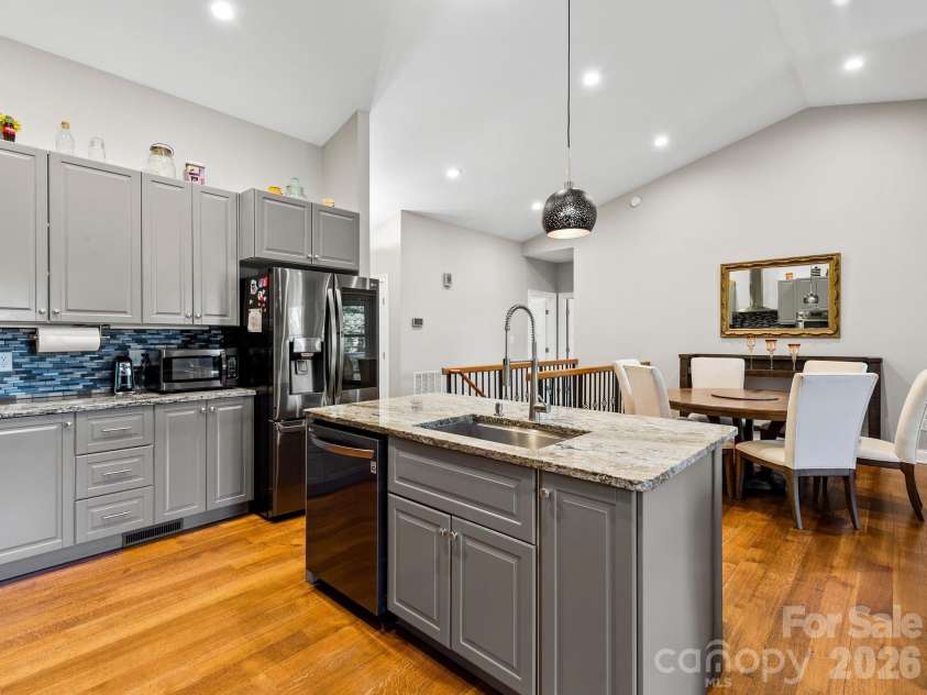 156 Dogwood Drive, Weaverville, NC 28787.  MLS# CAR4384835, YatesRealty ID 29479. 
