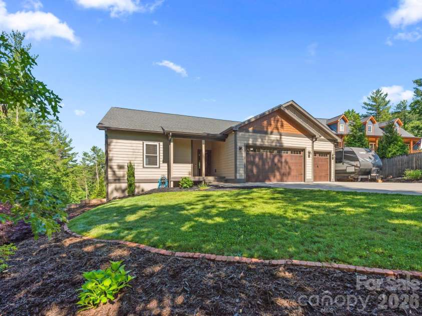 156 Dogwood Drive, Weaverville, NC 28787.  MLS# CAR4384835, YatesRealty ID 29479. 