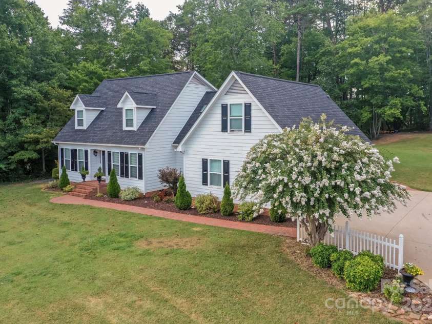 191 Briarwood Drive, Rutherfordton, NC 28139.  MLS# CAR4287792, YatesRealty ID 29479. 