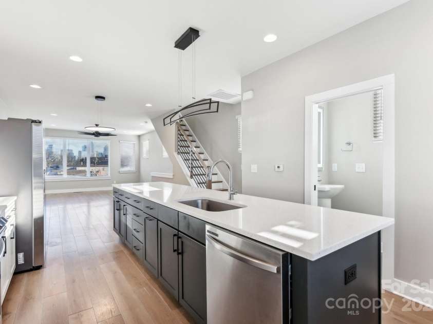 1927 Trade Street, Charlotte, NC 28216.  MLS# CAR4212090, YatesRealty ID 2948. 