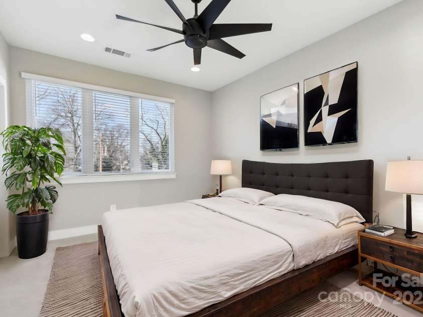 1927 Trade Street, Charlotte, NC 28216.  MLS# CAR4212090, YatesRealty ID 2948. 