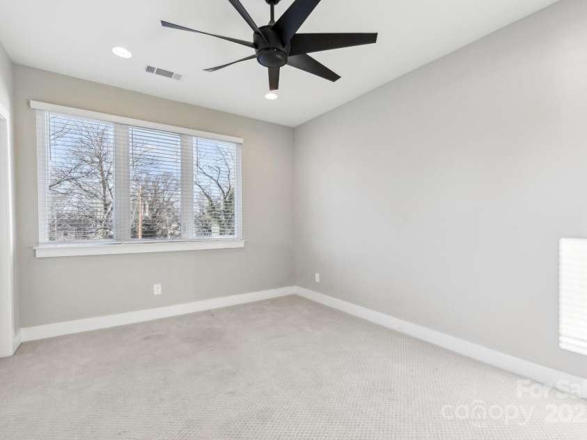 1927 Trade Street, Charlotte, NC 28216.  MLS# CAR4212090, YatesRealty ID 2948. 