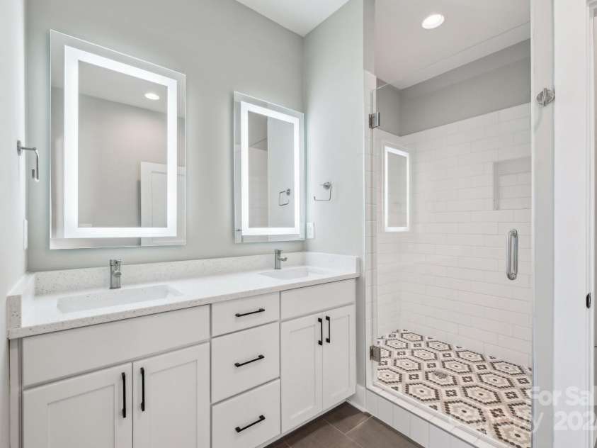 1927 Trade Street, Charlotte, NC 28216.  MLS# CAR4212090, YatesRealty ID 2948. 