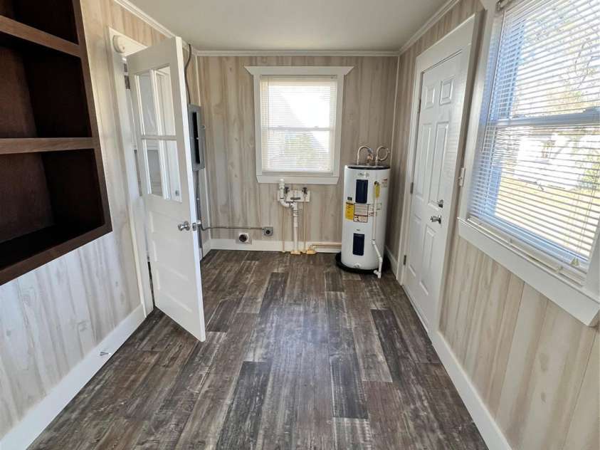 615 Arlington Avenue, Albemarle, NC 28001.  MLS# CAR4341299, YatesRealty ID 2948. Utility/Mud Room
