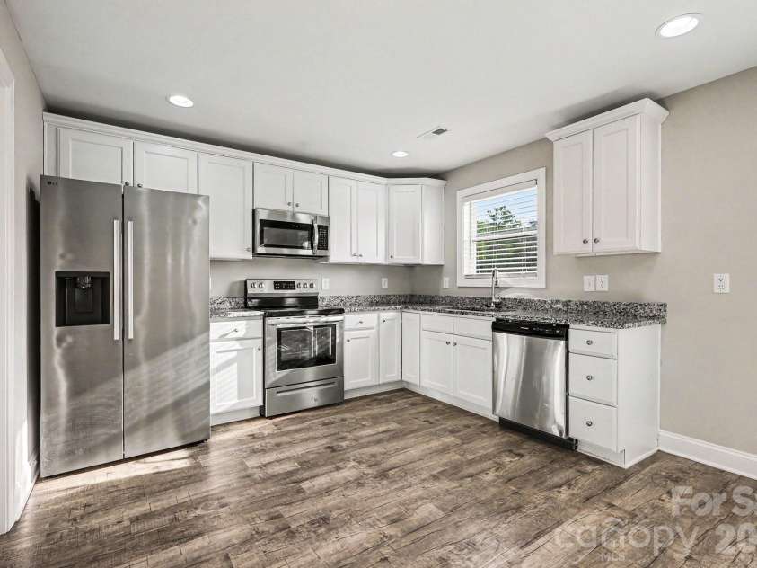 1573 Mayfair Drive, Conover, NC 28613.  MLS# CAR4378646, YatesRealty ID 29481. 