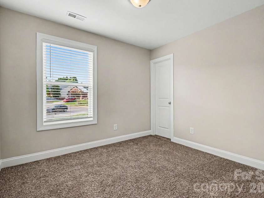 1573 Mayfair Drive, Conover, NC 28613.  MLS# CAR4378646, YatesRealty ID 29481. 